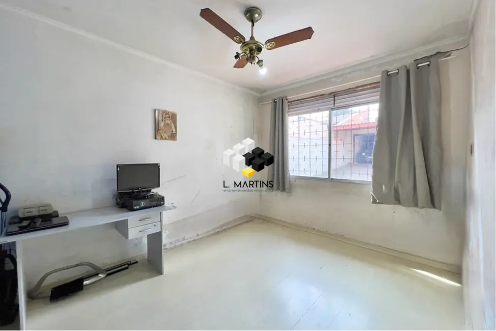 Casa com 3 quartos à venda, 170m2 em Igara, Canoas - RS - imagem 6 Foto 6 de Casa com 3 quartos à venda, 170m2 em Igara, Canoas - RS