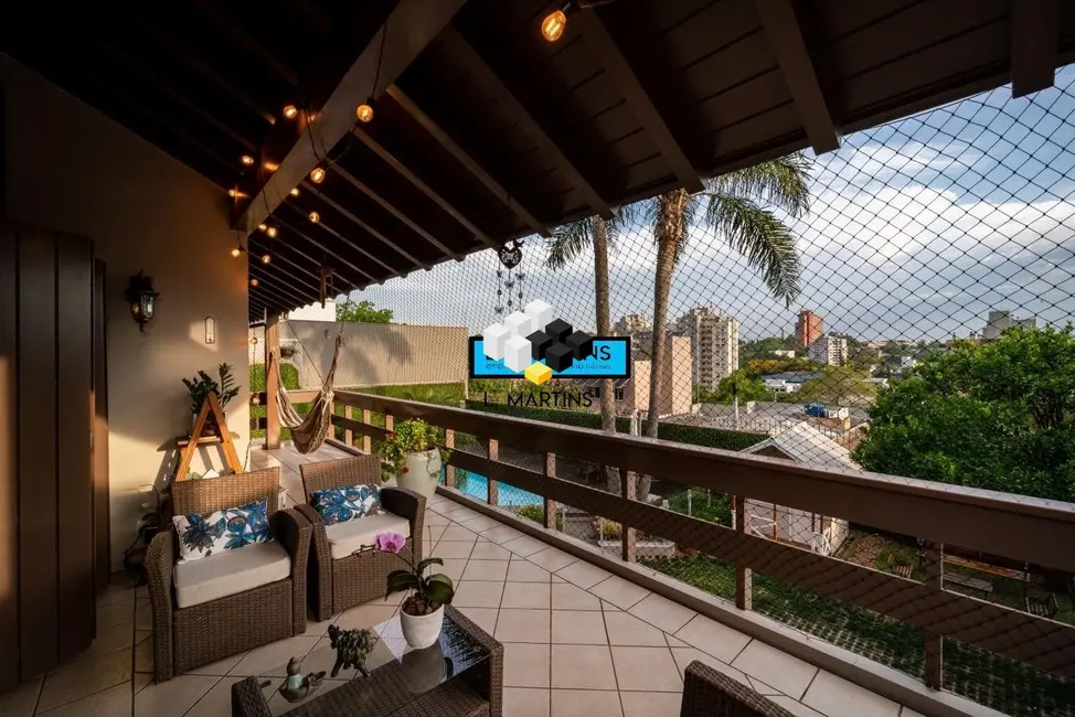 Casa com 4 quartos à venda, 407m2 em Vila Nova, Novo Hamburgo - RS - imagem 5 Foto 5 de Casa com 4 quartos à venda, 407m2 em Vila Nova, Novo Hamburgo - RS