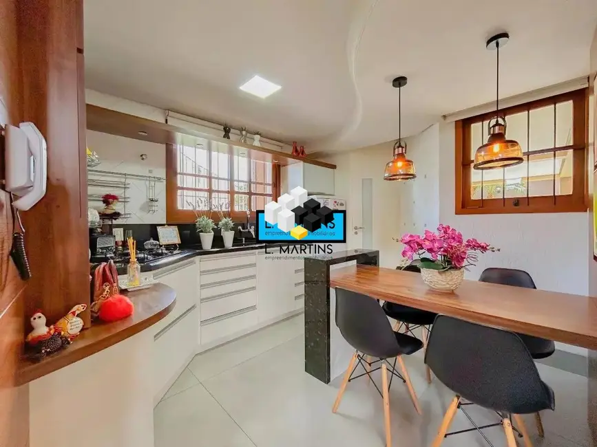 Foto 8 de Casa com 4 quartos à venda, 239m2 em Ideal, Novo Hamburgo - RS