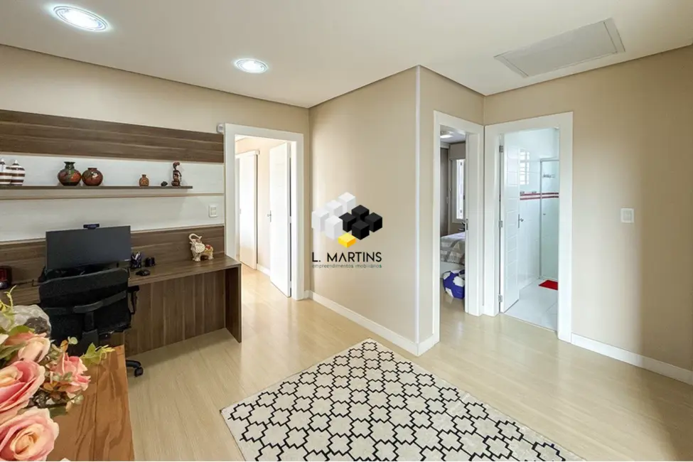 Casa com 3 quartos à venda, 178m2 em Estância Velha, Canoas - RS - imagem 8 Foto 8 de Casa com 3 quartos à venda, 178m2 em Estância Velha, Canoas - RS