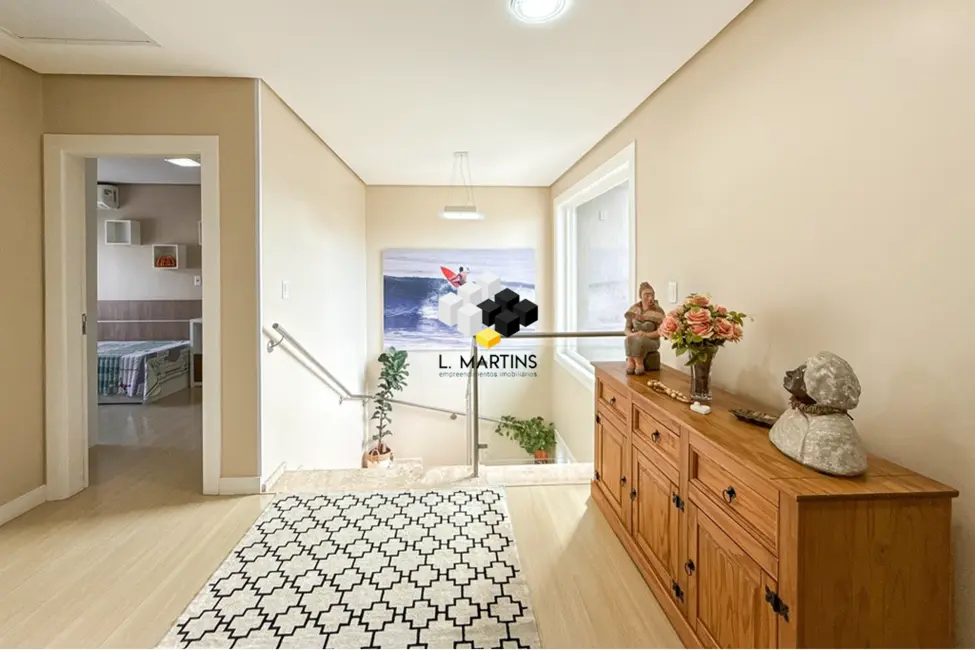 Casa com 3 quartos à venda, 178m2 em Estância Velha, Canoas - RS - imagem 9 Foto 9 de Casa com 3 quartos à venda, 178m2 em Estância Velha, Canoas - RS