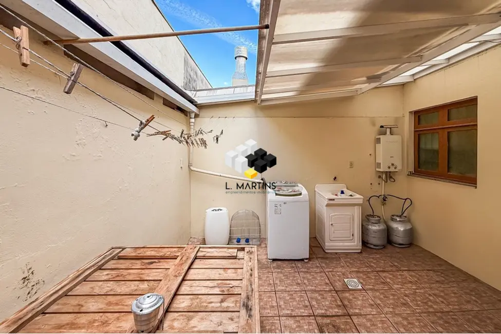 Casa com 3 quartos à venda, 113m2 em Niterói, Canoas - RS - imagem 7 Foto 7 de Casa com 3 quartos à venda, 113m2 em Niterói, Canoas - RS