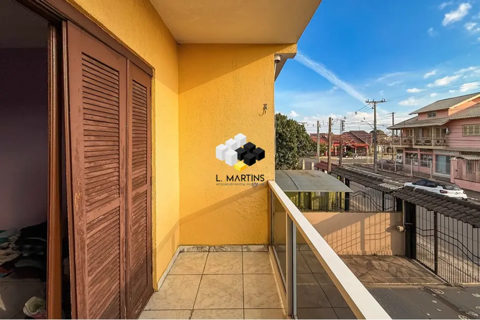Foto 2 de Casa com 3 quartos à venda, 113m2 em Niterói, Canoas - RS