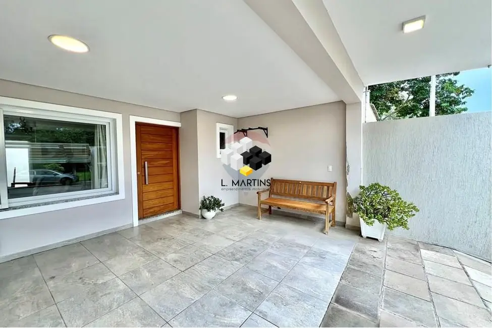 Casa com 3 quartos à venda, 150m2 em Estância Velha, Canoas - RS - imagem 4 Foto 4 de Casa com 3 quartos à venda, 150m2 em Estância Velha, Canoas - RS
