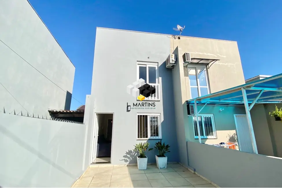 Foto 3 de Casa com 2 quartos à venda, 71m2 em Olaria, Canoas - RS