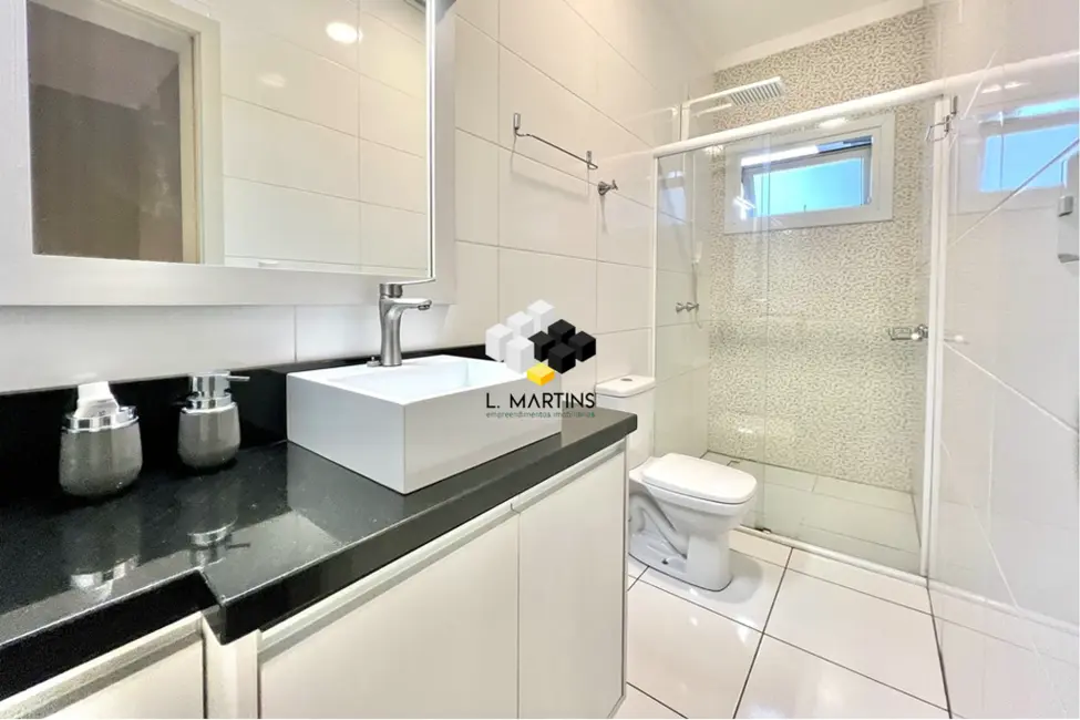 Foto 2 de Casa com 3 quartos à venda, 150m2 em Fátima, Canoas - RS