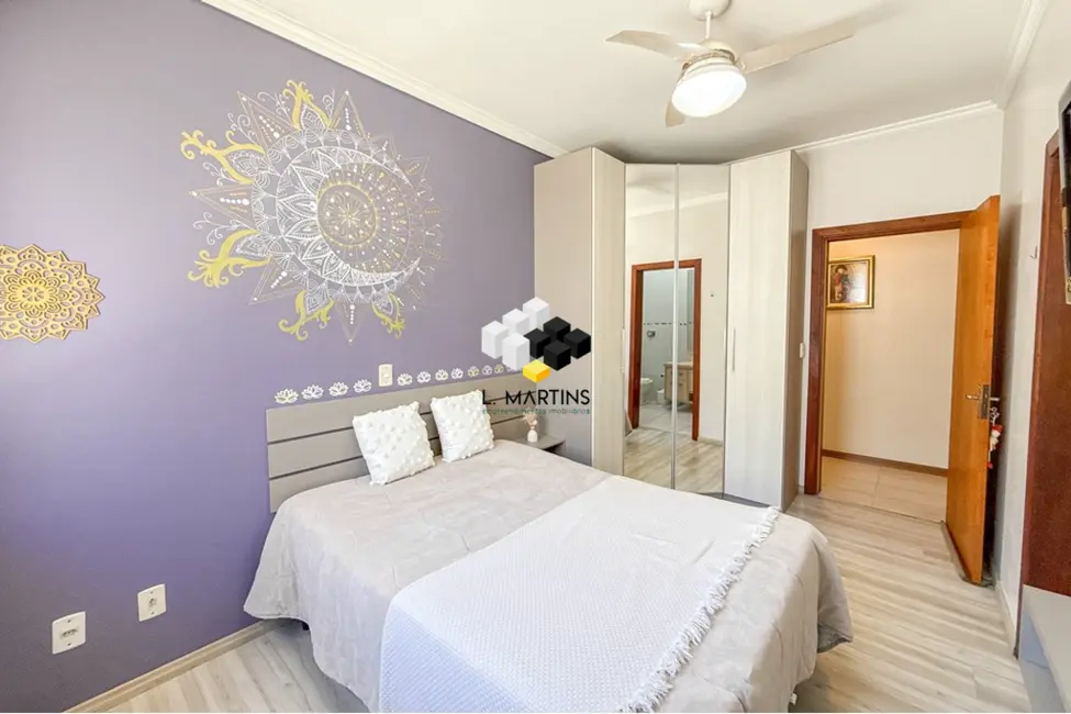 Casa com 3 quartos à venda, 210m2 em Estância Velha, Canoas - RS - imagem 2 Foto 2 de Casa com 3 quartos à venda, 210m2 em Estância Velha, Canoas - RS