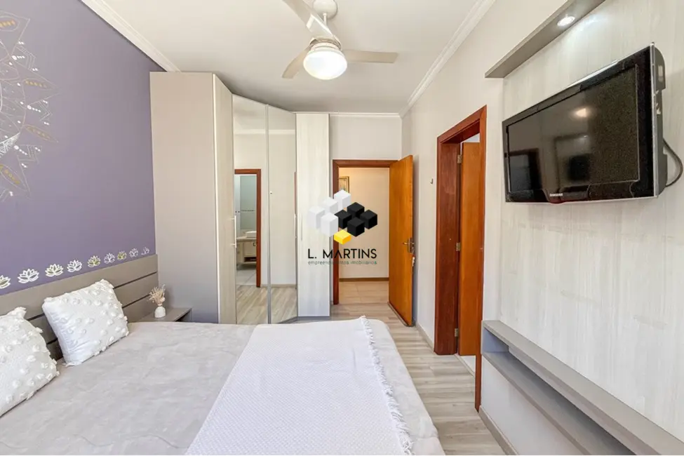 Casa com 3 quartos à venda, 210m2 em Estância Velha, Canoas - RS - imagem 4 Foto 4 de Casa com 3 quartos à venda, 210m2 em Estância Velha, Canoas - RS
