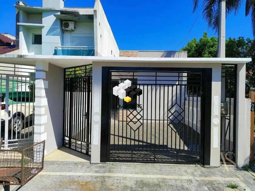 Foto 1 de Casa com 2 quartos à venda, 96m2 em Vila Monte Carlo, Cachoeirinha - RS