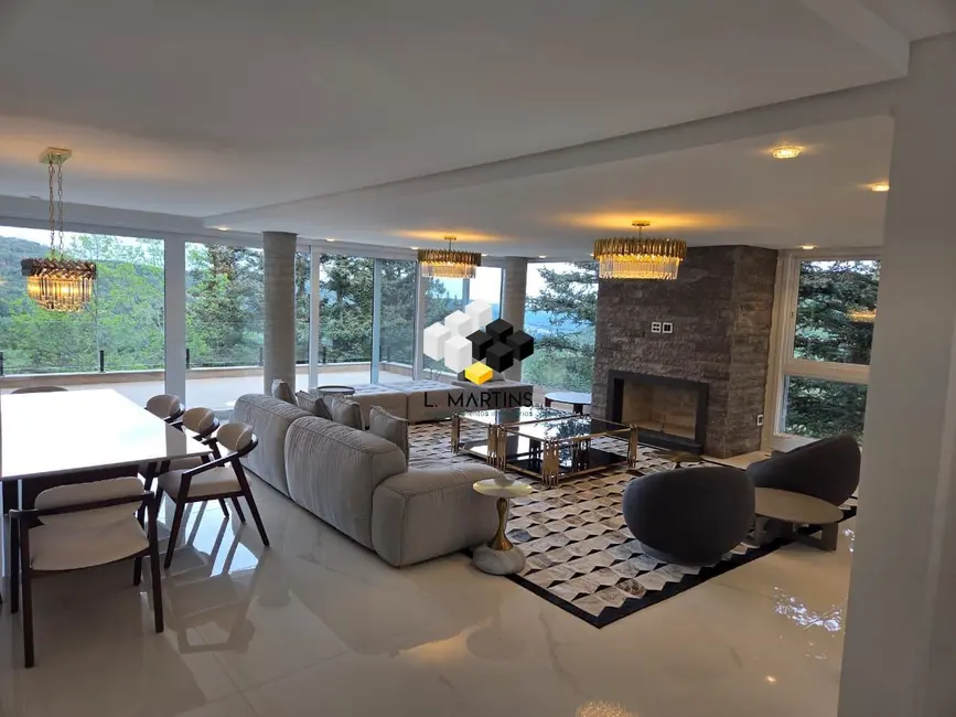 Casa de Condomínio com 4 quartos à venda, 586m2 em Gramado - RS - imagem 5 Foto 5 de Casa de Condomínio com 4 quartos à venda, 586m2 em Gramado - RS