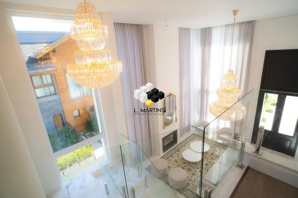 Casa de Condomínio com 6 quartos à venda, 397m2 em Gramado - RS - imagem 7 Foto 7 de Casa de Condomínio com 6 quartos à venda, 397m2 em Gramado - RS