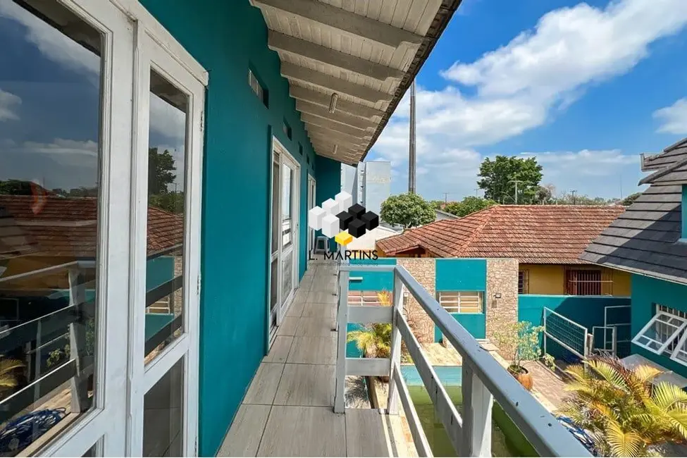 Casa com 4 quartos à venda, 300m2 em São Luis, Canoas - RS - imagem 3 Foto 3 de Casa com 4 quartos à venda, 300m2 em São Luis, Canoas - RS