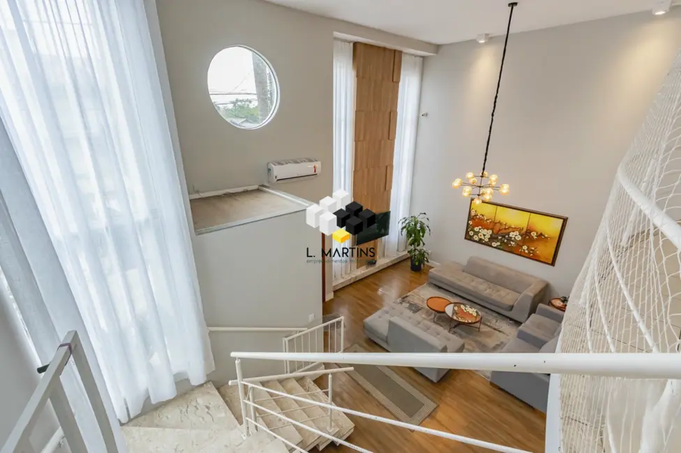 Casa com 3 quartos à venda, 265m2 em Niterói, Canoas - RS - imagem 2 Foto 2 de Casa com 3 quartos à venda, 265m2 em Niterói, Canoas - RS