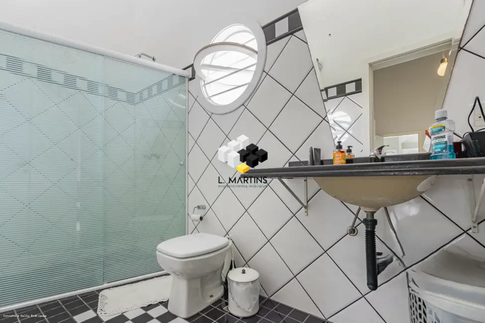 Casa com 4 quartos à venda, 331m2 em Canoas - RS - imagem 8 Foto 8 de Casa com 4 quartos à venda, 331m2 em Canoas - RS