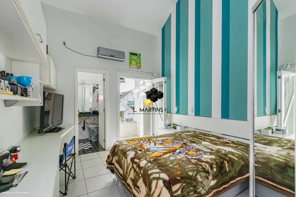 Casa com 4 quartos à venda, 331m2 em Canoas - RS - imagem 6 Foto 6 de Casa com 4 quartos à venda, 331m2 em Canoas - RS