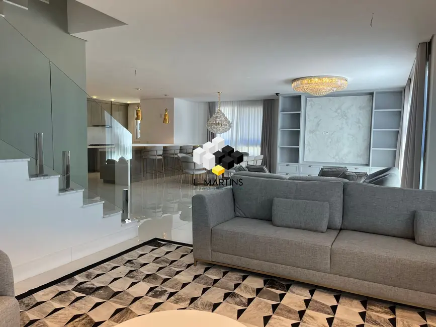 Casa de Condomínio com 5 quartos à venda, 371m2 em Gramado - RS - imagem 6 Foto 6 de Casa de Condomínio com 5 quartos à venda, 371m2 em Gramado - RS