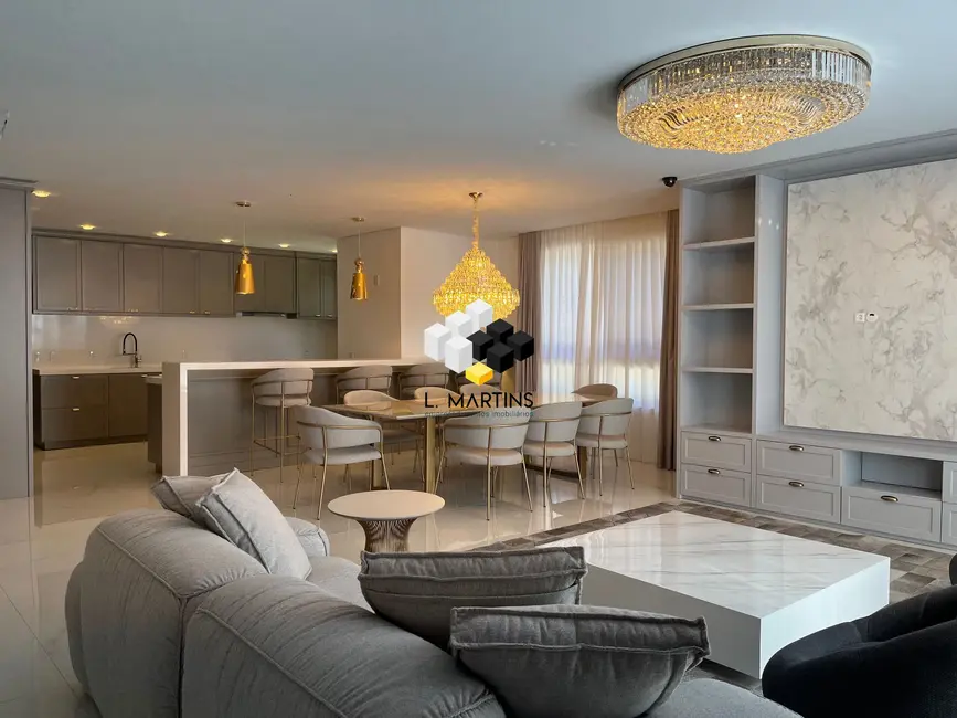 Casa de Condomínio com 5 quartos à venda, 371m2 em Gramado - RS - imagem 7 Foto 7 de Casa de Condomínio com 5 quartos à venda, 371m2 em Gramado - RS