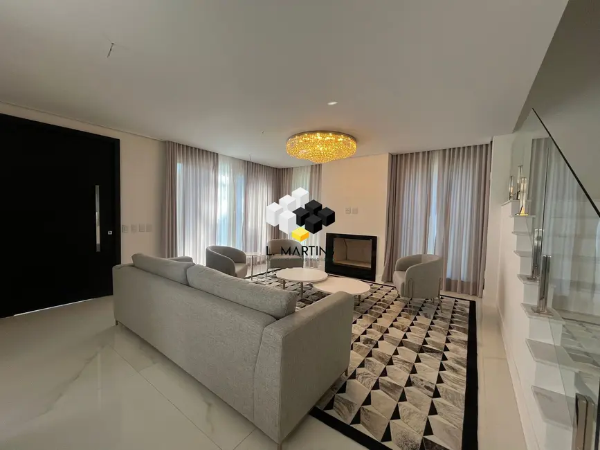 Casa de Condomínio com 5 quartos à venda, 371m2 em Gramado - RS - imagem 5 Foto 5 de Casa de Condomínio com 5 quartos à venda, 371m2 em Gramado - RS