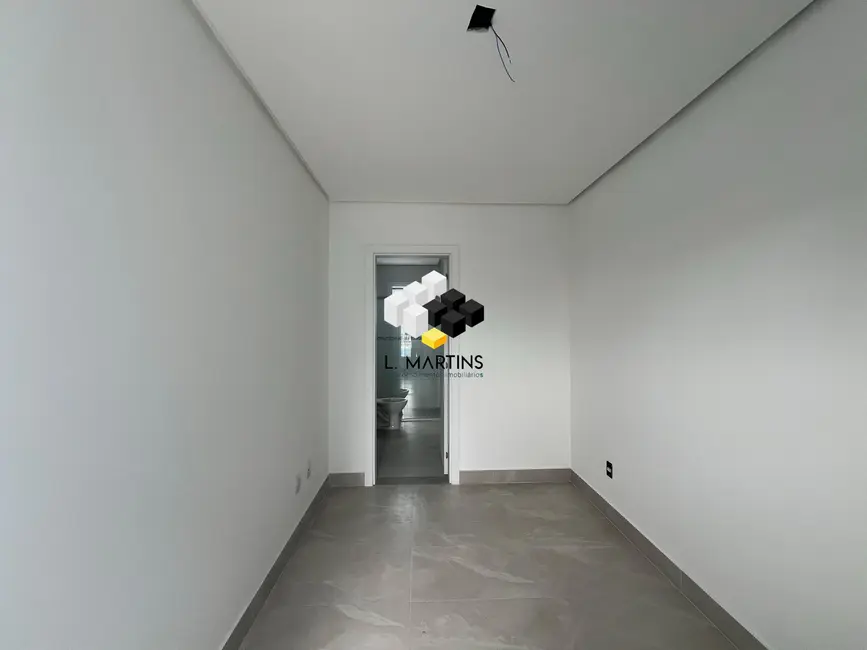 Foto 13 de Casa com 3 quartos à venda, 152m2 em Tramandai - RS