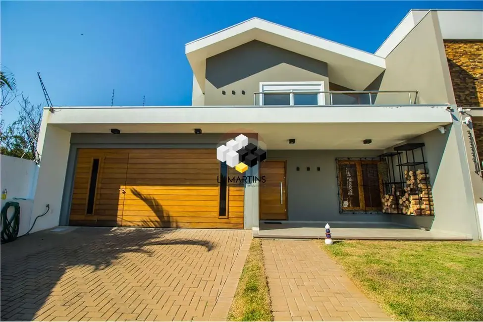 Foto 1 de Casa com 3 quartos à venda, 180m2 em Hamburgo Velho, Novo Hamburgo - RS
