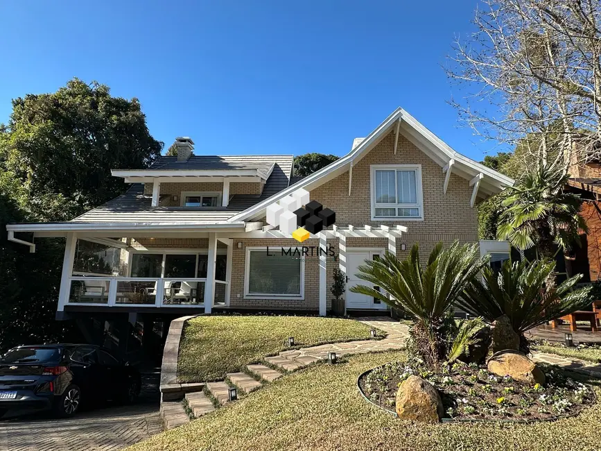 Casa de Condomínio com 3 quartos à venda, 342m2 em Centro, Gramado - RS - imagem 2 Foto 2 de Casa de Condomínio com 3 quartos à venda, 342m2 em Centro, Gramado - RS