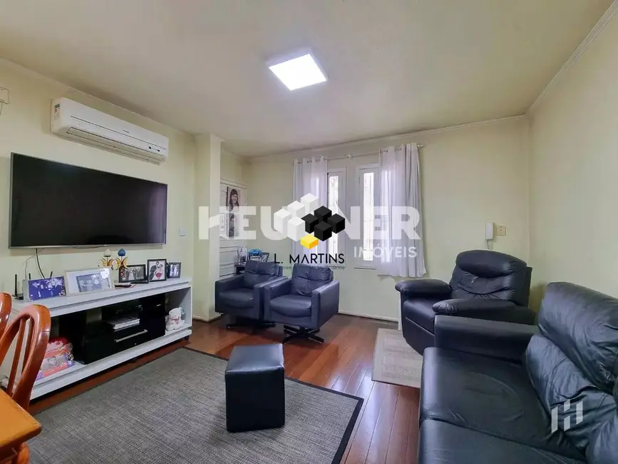 Casa com 3 quartos à venda, 293m2 em Ideal, Novo Hamburgo - RS - imagem 9 Foto 9 de Casa com 3 quartos à venda, 293m2 em Ideal, Novo Hamburgo - RS