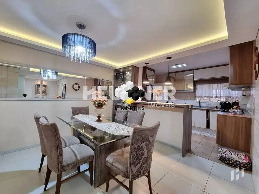 Casa com 4 quartos à venda, 219m2 em Petrópolis, Novo Hamburgo - RS - imagem 5 Foto 5 de Casa com 4 quartos à venda, 219m2 em Petrópolis, Novo Hamburgo - RS