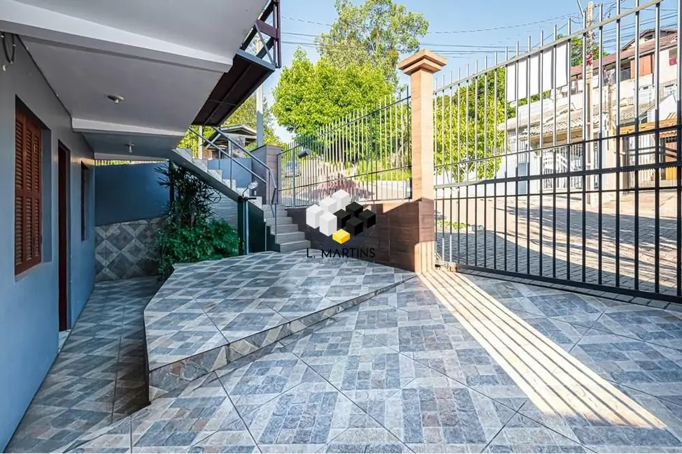 Casa com 3 quartos à venda, 229m2 em Petrópolis, Novo Hamburgo - RS - imagem 4 Foto 4 de Casa com 3 quartos à venda, 229m2 em Petrópolis, Novo Hamburgo - RS