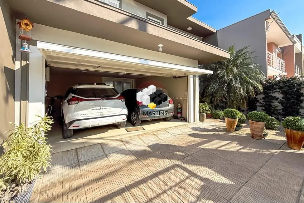 Foto 9 de Casa com 3 quartos à venda, 178m2 em Estância Velha, Canoas - RS