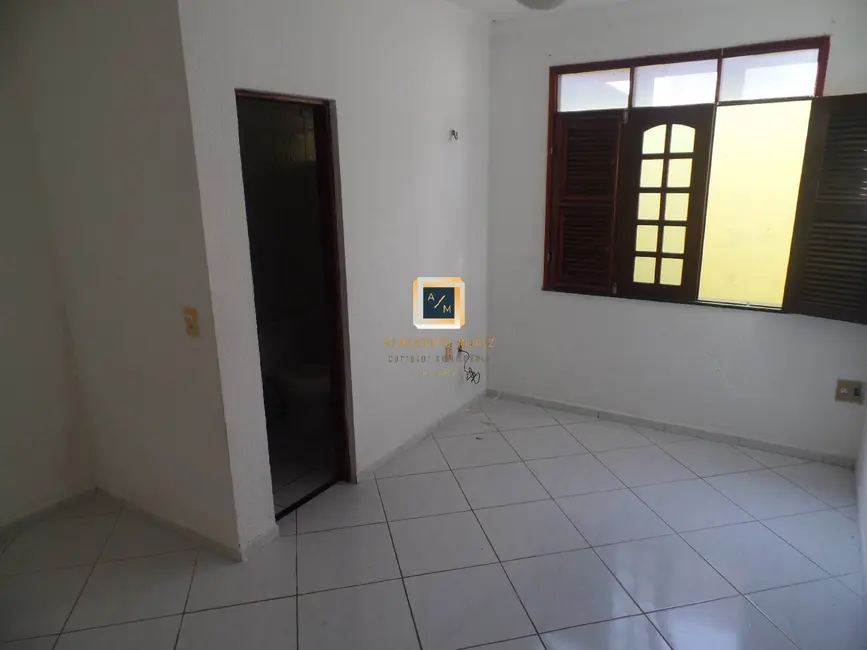 Casa com 3 quartos à venda em Lagoa Redonda, Fortaleza - CE - imagem 6 Foto 6 de Casa com 3 quartos à venda em Lagoa Redonda, Fortaleza - CE