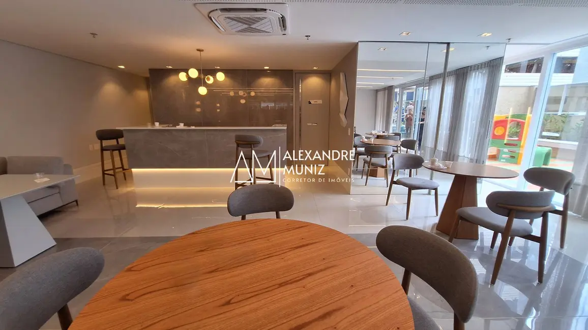 Foto 7 de Apartamento com 4 quartos à venda, 242m2 em Meireles, Fortaleza - CE