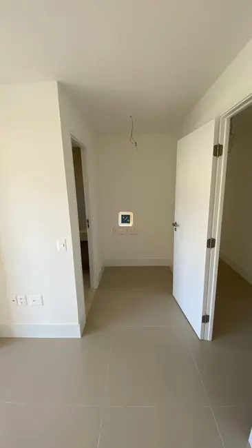 Apartamento com 4 quartos à venda, 255m2 em Meireles, Fortaleza - CE - imagem 5 Foto 5 de Apartamento com 4 quartos à venda, 255m2 em Meireles, Fortaleza - CE