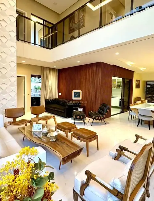 Casa com 5 quartos à venda, 584m2 em Cararu, Eusebio - CE - imagem 1 Foto 1 de Casa com 5 quartos à venda, 584m2 em Cararu, Eusebio - CE