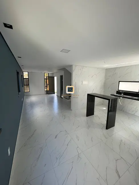Foto 2 de Casa com 3 quartos à venda, 153m2 em Aquiraz - CE