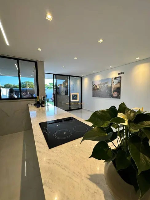 Casa com 4 quartos à venda, 144m2 em Eusebio - CE - imagem 3 Foto 3 de Casa com 4 quartos à venda, 144m2 em Eusebio - CE