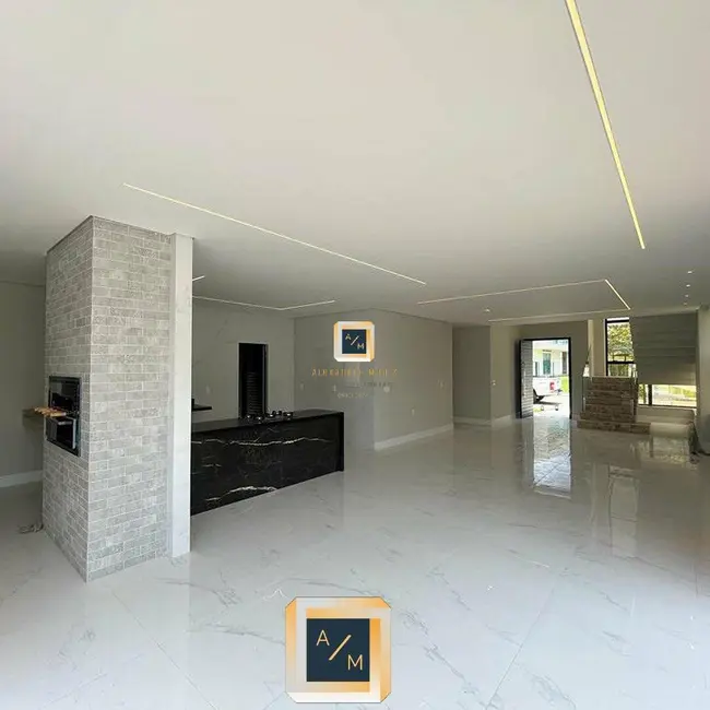 Foto 4 de Casa com 5 quartos à venda, 396m2 em Eusebio - CE