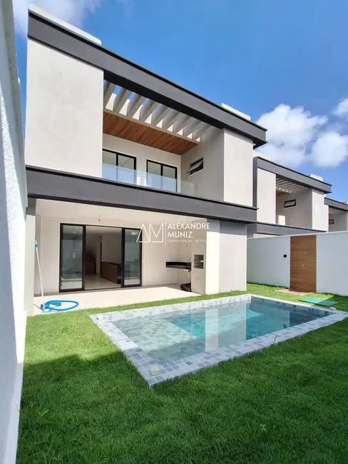 Foto 1 de Casa com 4 quartos à venda, 247m2 em Centro, Eusebio - CE