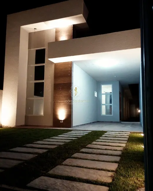 Foto 2 de Casa com 3 quartos à venda, 104m2 em Guaratuba - PR