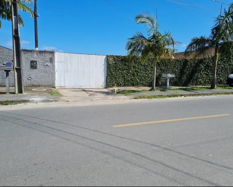 Foto 3 de Casa com 5 quartos à venda, 360m2 em Guaratuba - PR