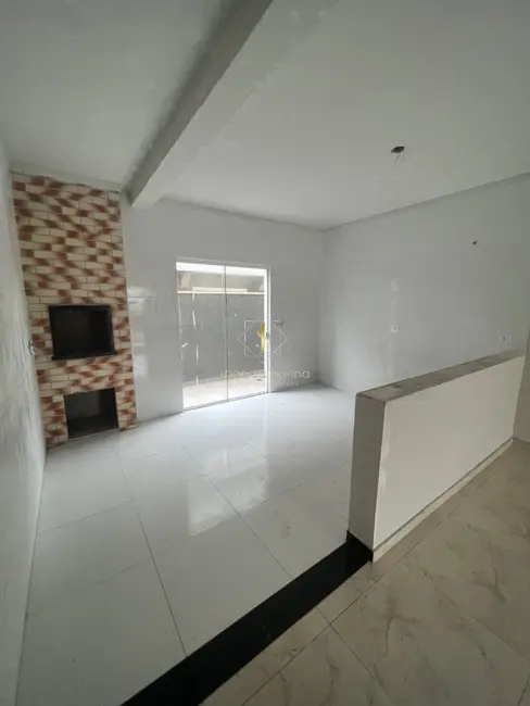 Foto 5 de Casa com 3 quartos à venda, 101m2 em Guaratuba - PR
