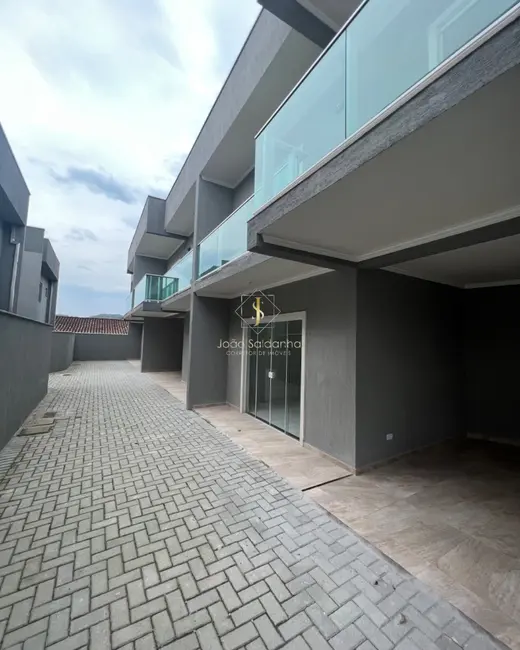 Foto 6 de Casa com 3 quartos à venda, 138m2 em Guaratuba - PR