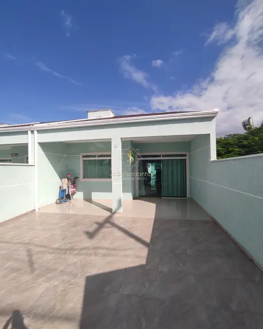 Foto 2 de Casa com 3 quartos à venda, 102m2 em Guaratuba - PR
