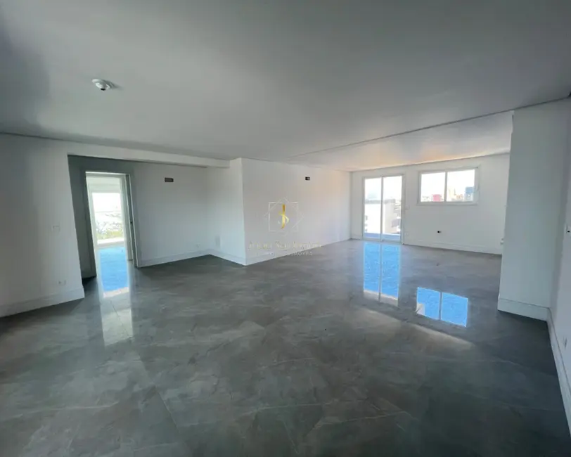 Foto 2 de Apartamento com 3 quartos à venda, 197m2 em Centro, Guaratuba - PR