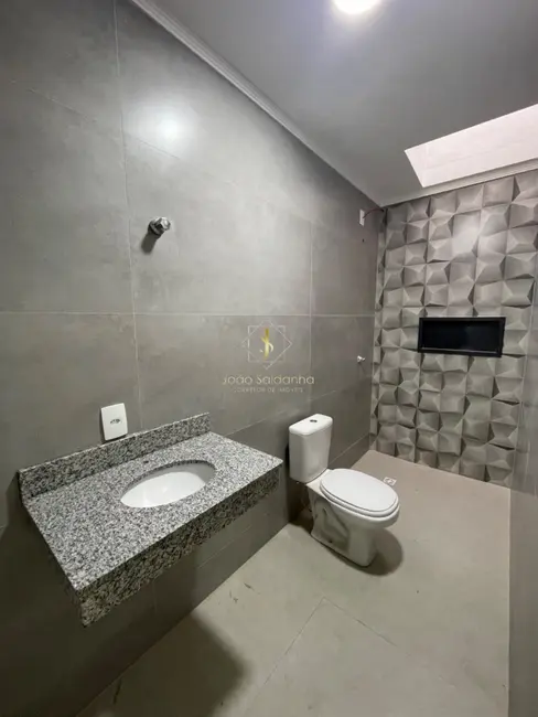Sobrado com 3 quartos à venda, 160m2 em Guaratuba - PR - imagem 4 Foto 4 de Sobrado com 3 quartos à venda, 160m2 em Guaratuba - PR