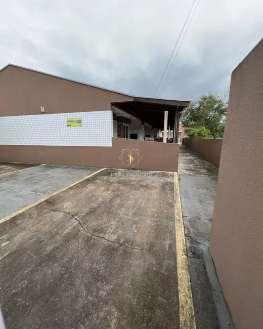 Casa com 2 quartos à venda, 52m2 em Guaratuba - PR - imagem 4 Foto 4 de Casa com 2 quartos à venda, 52m2 em Guaratuba - PR