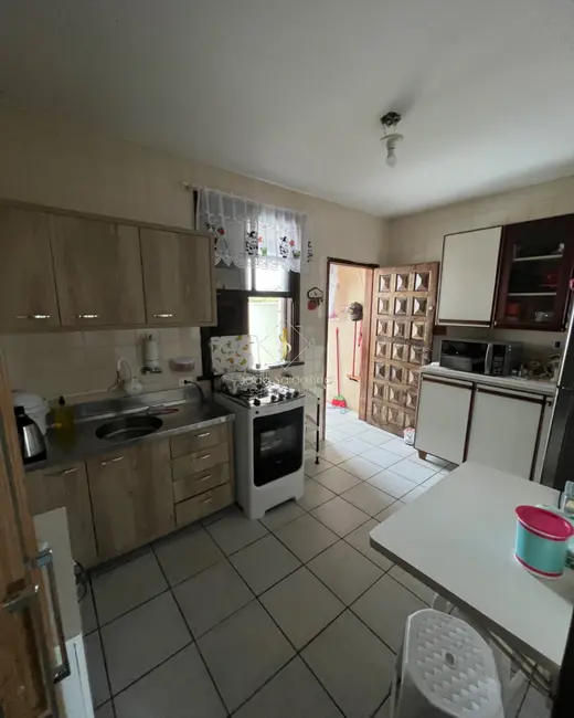 Foto 9 de Casa com 4 quartos à venda, 250m2 em Guaratuba - PR