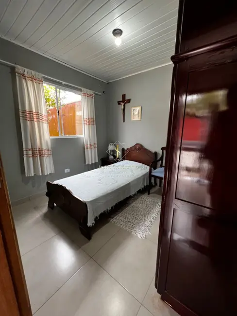 Sobrado com 10 quartos à venda, 350m2 em Guaratuba - PR - imagem 8 Foto 8 de Sobrado com 10 quartos à venda, 350m2 em Guaratuba - PR