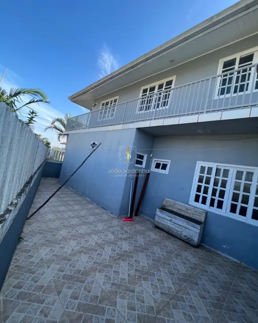 Sobrado com 6 quartos à venda, 300m2 em Guaratuba - PR - imagem 5 Foto 5 de Sobrado com 6 quartos à venda, 300m2 em Guaratuba - PR