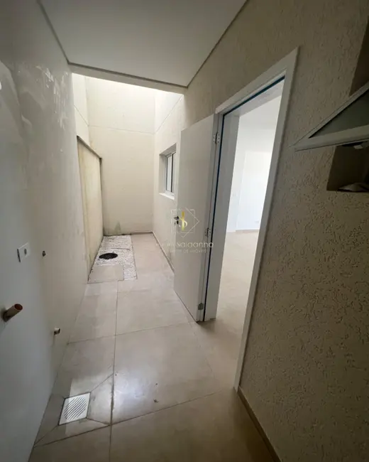 Sobrado com 3 quartos à venda, 94m2 em Guaratuba - PR - imagem 9 Foto 9 de Sobrado com 3 quartos à venda, 94m2 em Guaratuba - PR