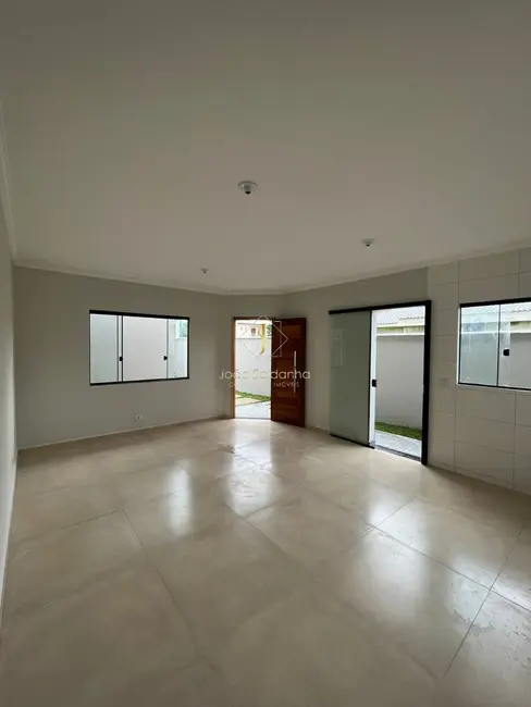 Foto 5 de Casa com 2 quartos à venda, 79m2 em Guaratuba - PR